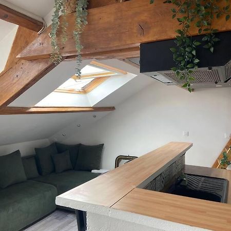 Cocon Apartment Courcy  Bagian luar foto