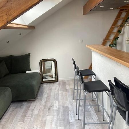 Cocon Apartment Courcy  Bagian luar foto